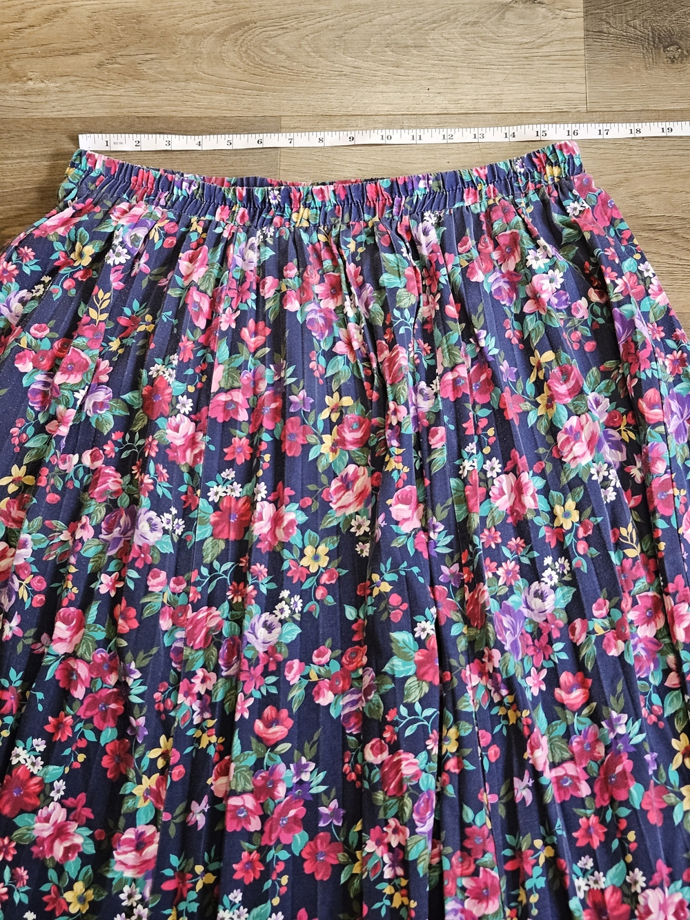 Alfred Dunner Navy Floral Pleated Midi Skirt Size 20